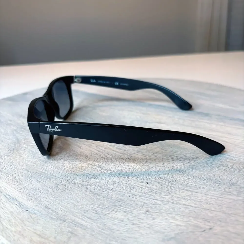 Ray-Ban RB2132 New Wayfarer Polarized Sunglasses Black 601/S-78 55 / 18 3P